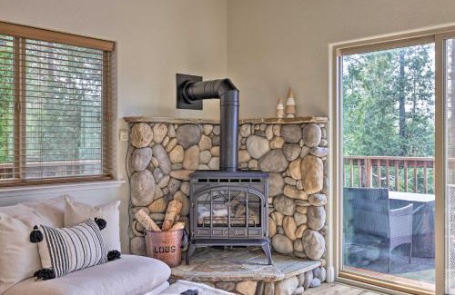 Arnold Casa | Near Hiking and Wineries Arnold Cabin with Deck!
