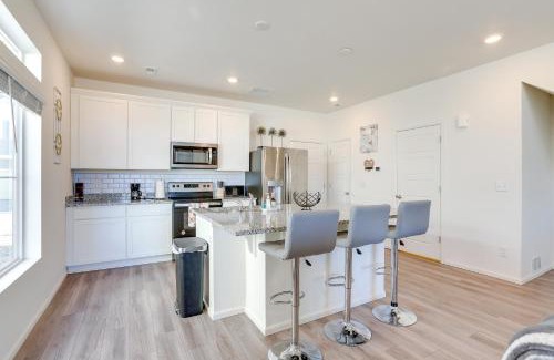Commerce City Casa | Near Hiking, Golfing and Fishing Colorado Retreat!