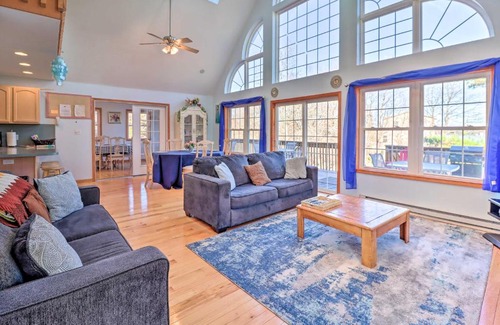 Albrightsville Casa | Near Hiking Lakefront Albrightsville Home with Deck