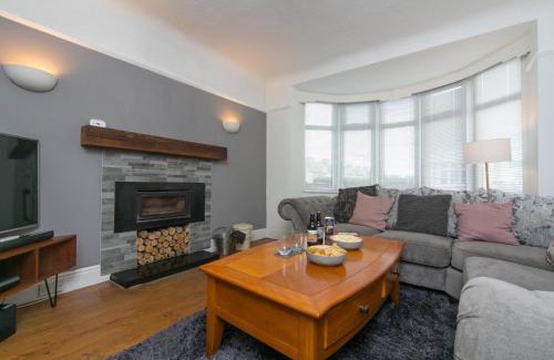 Holyhead Casa | Near Holyhead Port & Newry Beach - 2 Pen Y Bryn Road, Holyhead
