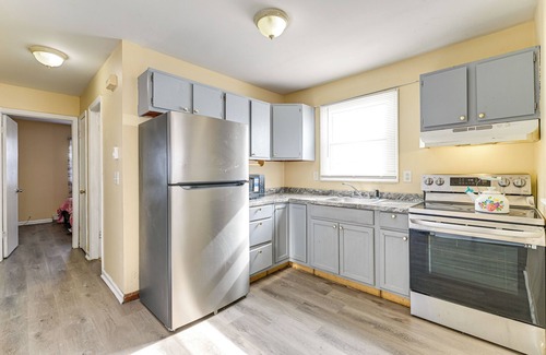 Albany Casa | Near Hospitals: Home w/ Yard in Albany!