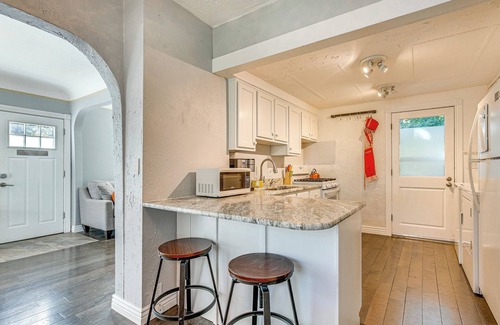 Englewood Casa | Near Hospitals & Red Rocks: Dog-Friendly Home!