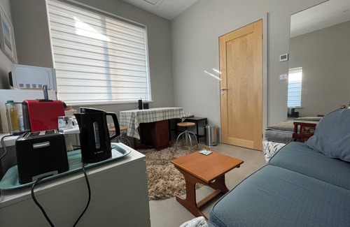 Caterham Apartamento | Near junction 6 M25, Gatwick Airport M23, London zone 6, next to Caterham School