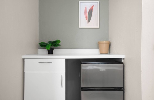 Miramar Apartamento | Beachside Stay | A/C | Stream TV | Spot included | Miramar Area