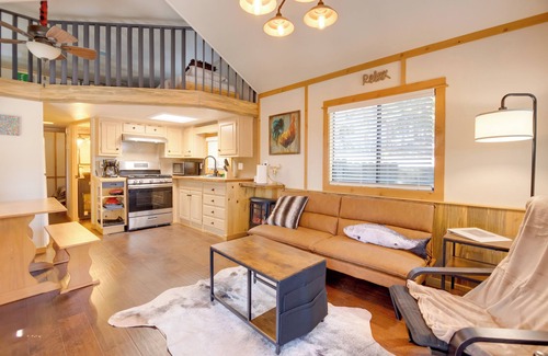 Lake Almanor Peninsula Cabina | Near Lake Almanor & Golf: Cozy Cabin!