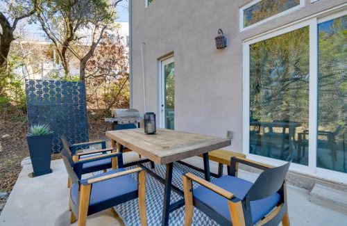Hughes Park Lake Casa | Near Lake Travis and Marina Modern Austin Getaway!