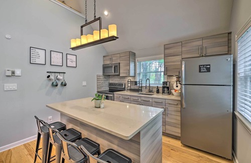 Long Pond Cabina | Near Lakes & Resorts: Pet-Friendly Long Pond Abode