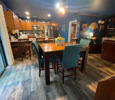 Highlands - Perkins Casa | Near LSU Health district 3BR 2BA House quiet area