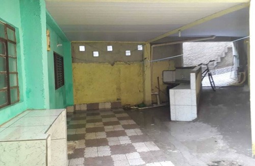 Guaratingueta Casa | Cerca de mercado y panadería.