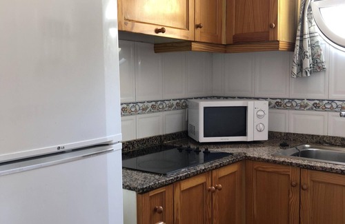 El Moncayo Condominio | CERCA DE MERCADONA. SANTIAGO VI
