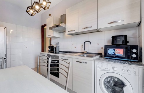 Cinecitta Apartamento | Near Metro A - Modern Boho Style Apartment