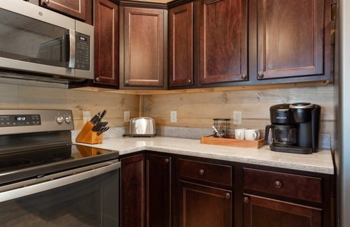 Pigeon Forge Cabina | Near Middle Of Pigeon Forge Parkway/Hot Tub/New