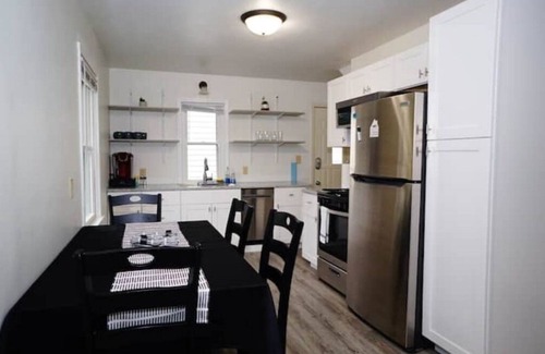 Highland Casa | Near MSP Comfy Home 3 BD/1 Bath