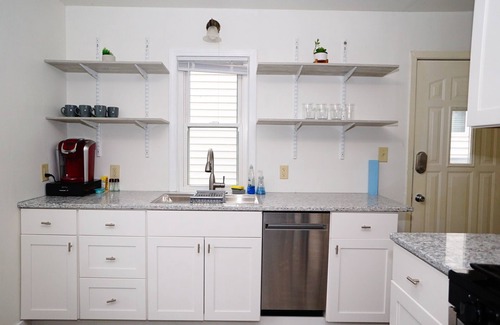 Highland Casa | Near MSP Comfy Home 3 BD/1 Bath