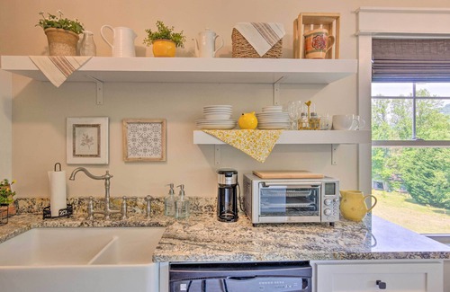 Tigerville Apartamento | Near Parks, Trails & Lakes: Quaint Landrum Escape!
