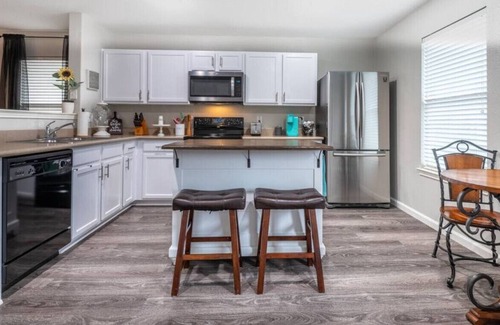 Aubrey Casa | Near PGATour+King&3Queen Beds+Near Lewisville Lake