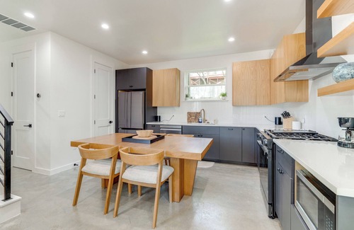 Rosewood Casa | Near Restaurants & Parks: Home 3 Mi to Dtwn Austin