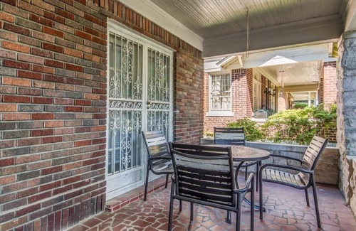 Vollintine-Evergreen Casa | Near Rhodes College & Downtown! The Rolling Stone