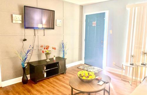 Midtown Apartamento | Near Rhodes College, FedEx Forum, Regional One, UTHS-Renansant-MingleHall