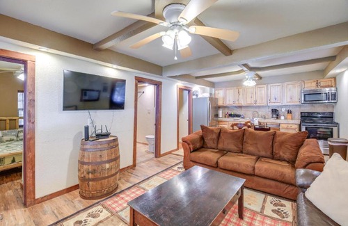 Ragland Casa | Near Riding Trails for ATVs Cabin in Delbarton