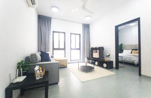 Muscat Apartamento | Near Royal Opera, Parking, Hiking trail