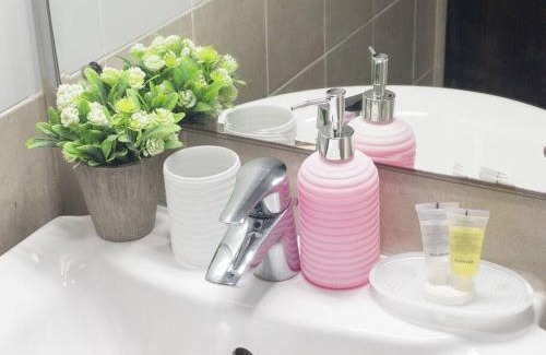 Muscat Apartamento | Near Royal Opera, Parking, Hiking trail