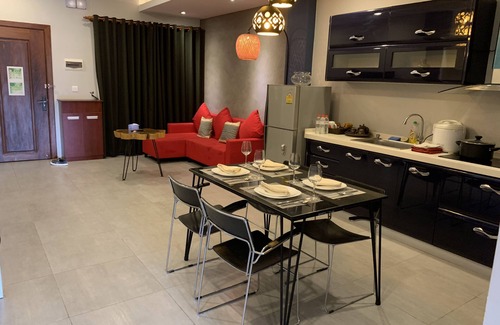 Daun Penh Apartamento | Cerca del Palacio Real-GardenView Apt w Rooftop & Jacuzzi