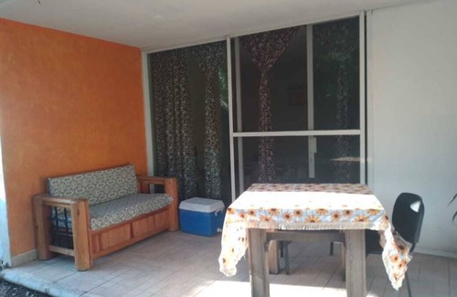 Cocoyoc Apartamento | Cerca de Sixflags y Centro de Convenciones -Habitación Privada -2 camas -Terraza