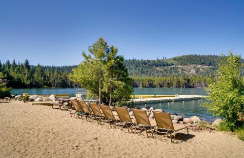 Truckee Casa | Near Ski Resorts and Trails Truckee Home with Hot Tub