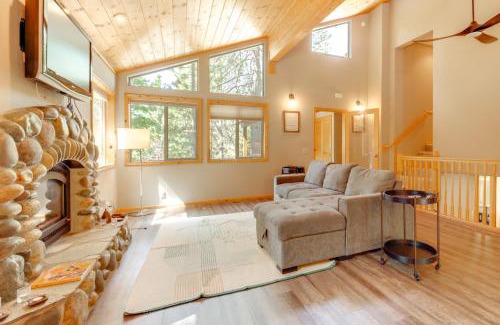 Truckee Casa | Near Ski Resorts and Trails Truckee Home with Hot Tub