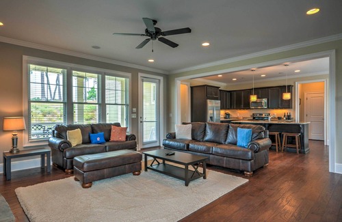 Reynolds Landing Casa | Hermosa 4BR Reynolds Home - Golf, nadar y relajarse!