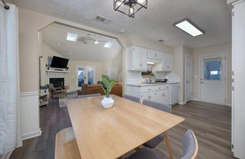 Fortson Casa | Near the Hospital and Dining - Sunrise Knoll Stay
