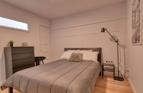 Mercier-Hochelaga-Maisonneuve Apartamento | Near the MTL Olympic Stadium, bright 3 1/2 apt
