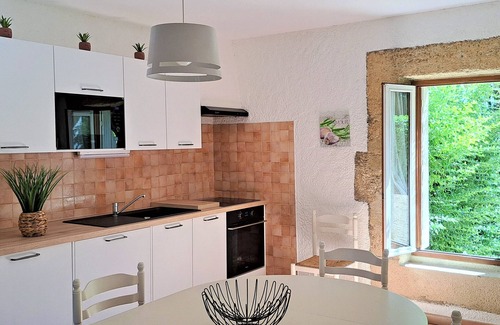 Narbonne Casa | En el corazón de nuestra finca, la calma y el encanto, con aire acondicionado