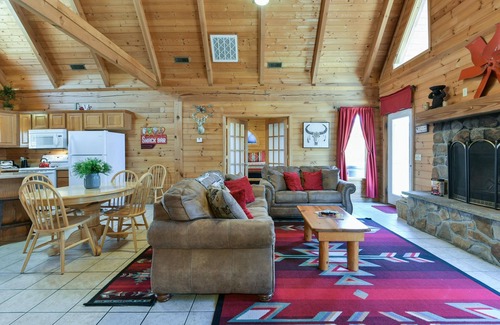 Branson Cedars Cabina | Near Thunder Ridge and Top of the Rock
