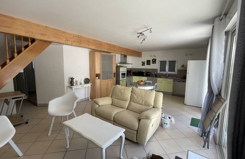 Saint-Marcel-de-Careiret Casa | Near UZES, House with HEATED and PRIVATE swimming pool, edge of the village
