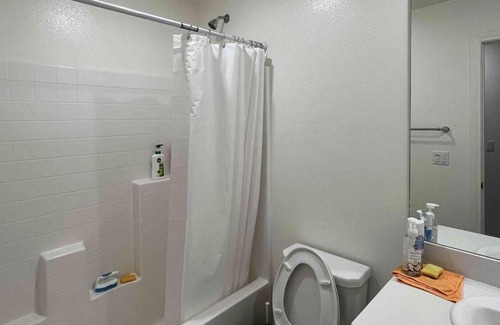 Jurupa Valley Casa | Near UCR 2b1b /private entrance