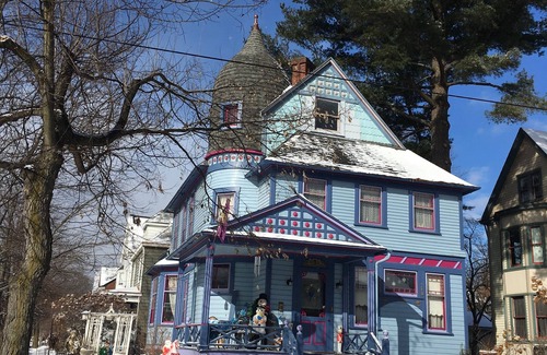 Aspinwall Casa | Near US Open Oakmont Country Club Free Transport Charming Victorian Guest House