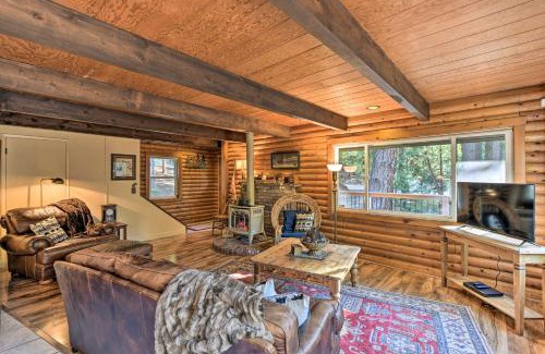 Pollock Pines Casa | Near Vineyards Cabin with Hot Tub in Pollock Pines!