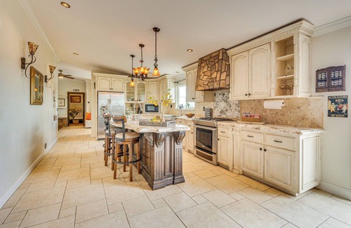 Menifee Casa | Near Wineries & Dining: Exquisite Menifee Home!