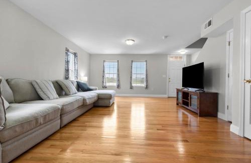 Fair Haven Apartamento | Near YALE - Beautiful Waterfront Townhouse in New Haven