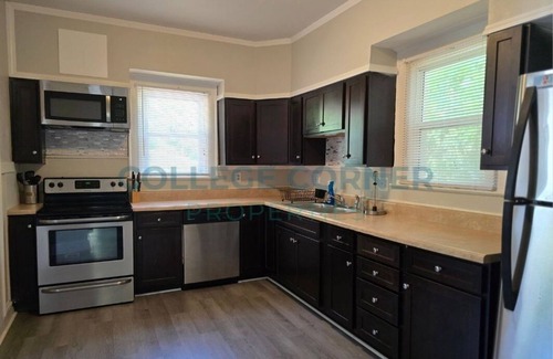 Winston - Salem Casa | Nearby WFU 4-bedroom house in charming Winston-Salem with AC