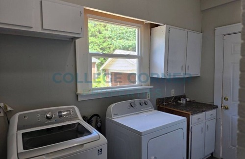 Winston - Salem Casa | Nearby WFU 4-bedroom house in charming Winston-Salem with AC