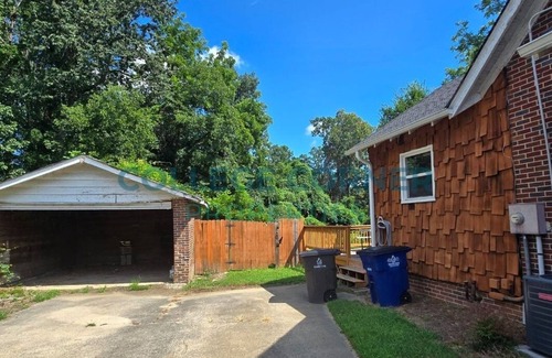 Winston - Salem Casa | Nearby WFU 4-bedroom house in charming Winston-Salem with AC