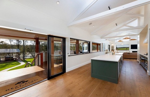 Tuncurry Otro | Neat Acres Farmhouse - Ultimate luxury riverside escape