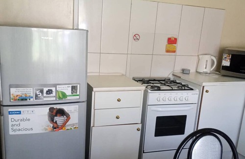 Harare Apartamento | Neat and Cosy Cottage With Pool - 2103
