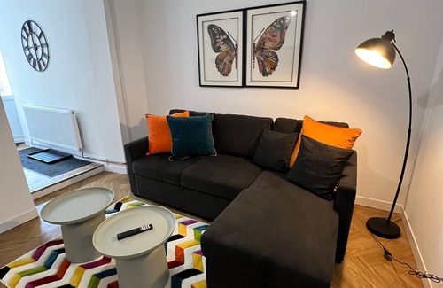Pontypridd Casa | Neat Retreat-Cilfynyd-Pontypridd