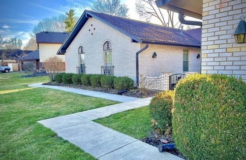 Beavercreek Apartamento | Neat & Tidy Private Entry Cozy Suite in Dayton Area with a Dedicated AC