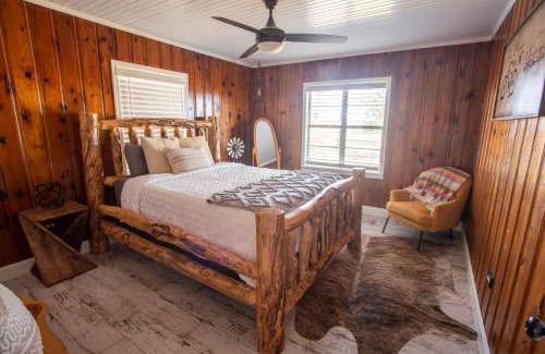 Russellville Casa | Nebo's Foot, Cabin Escape at Mount Nebo