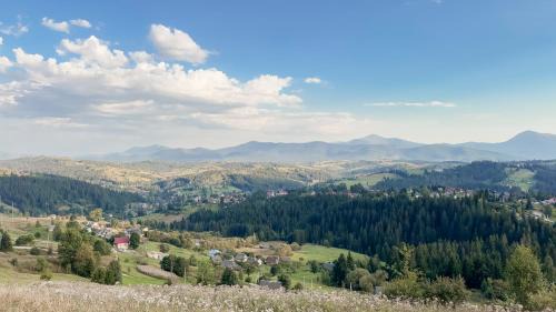 Yablunytsya Casa | Nebo Shale